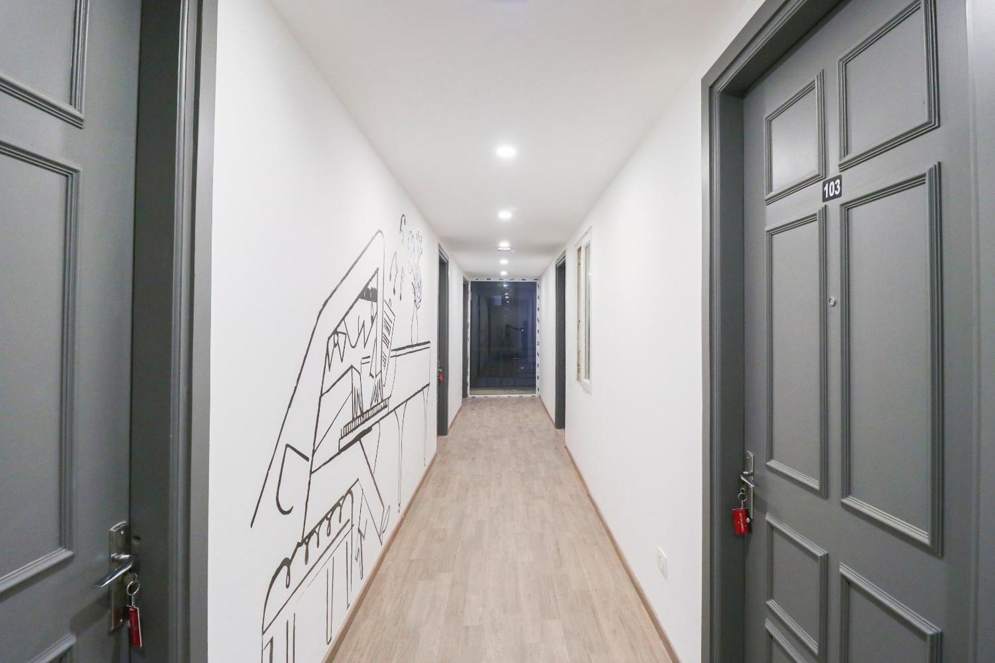 Townhouse Noida Sector 71 Near Iskcon Temple Noida Hotel Indirapuram Buitenkant foto